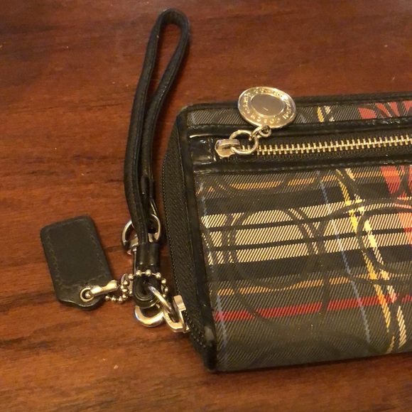 Coach Poppy Tartan Plaid Red Black Accordion Zip Style Wallet #1 - Picture 2 of 6